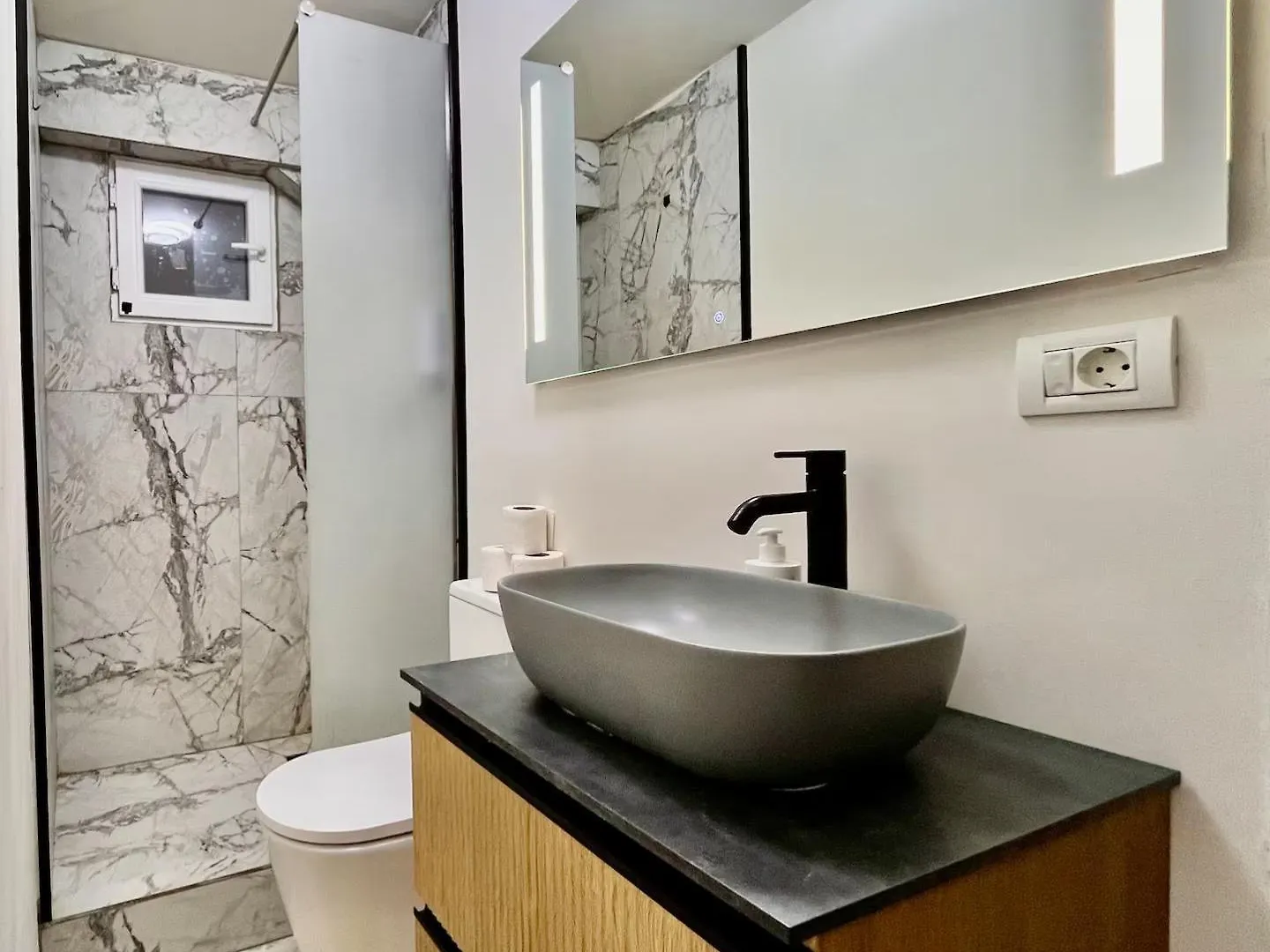 Apartment Woodie Studio With Premium Comfort By Piata Unirii Bucharest